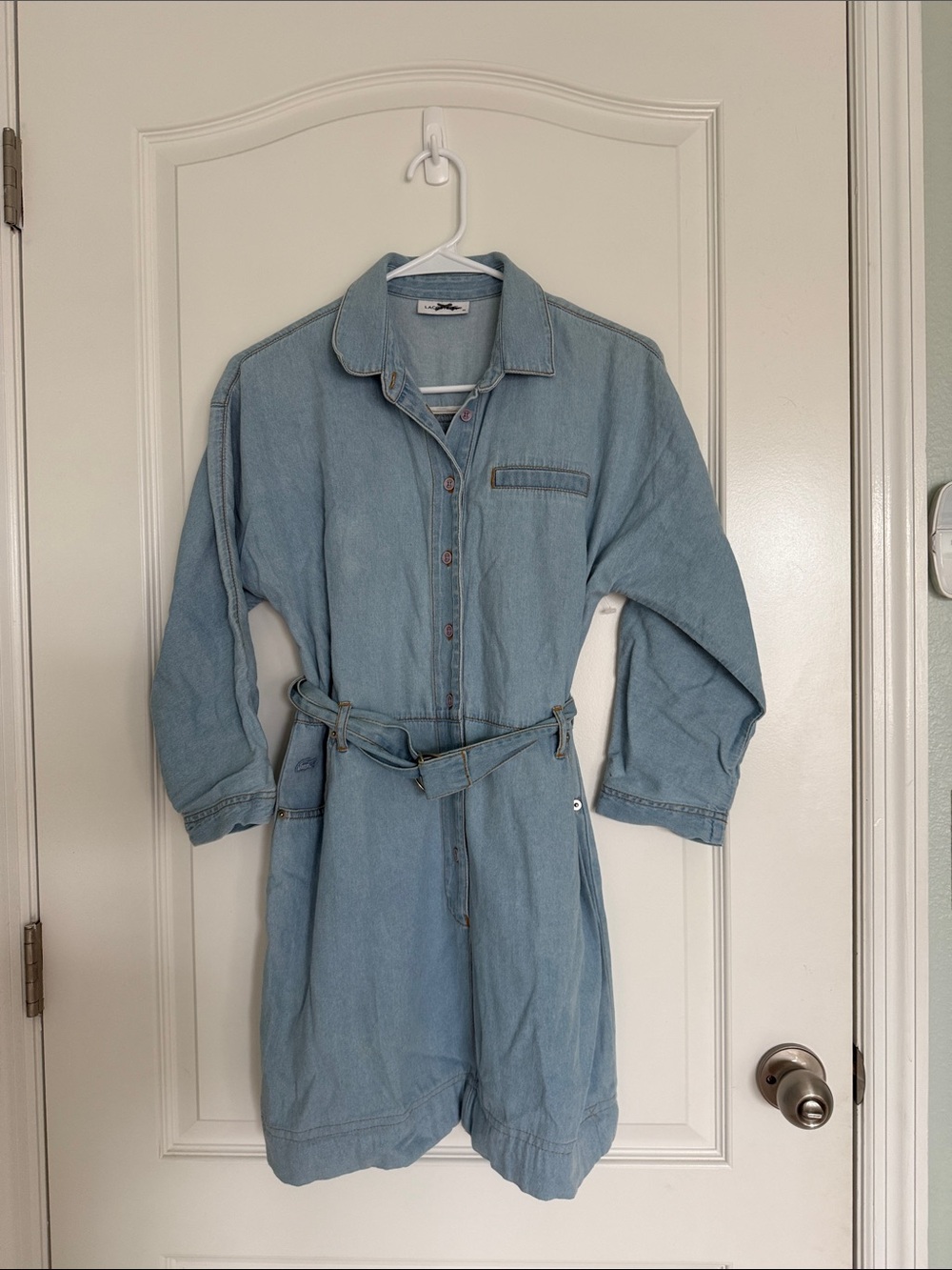 LACOSTE Light Blue Denim Belted Dress with Collar Sz 36 Long Sleeves Denim Mini - Picture 2 of 10